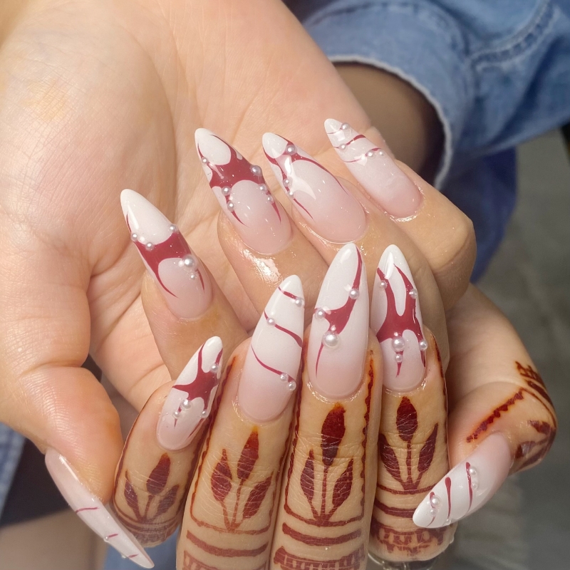 UM_NailSALON