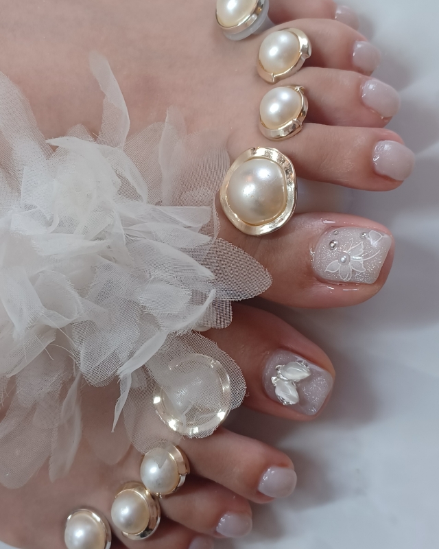 antique.nail