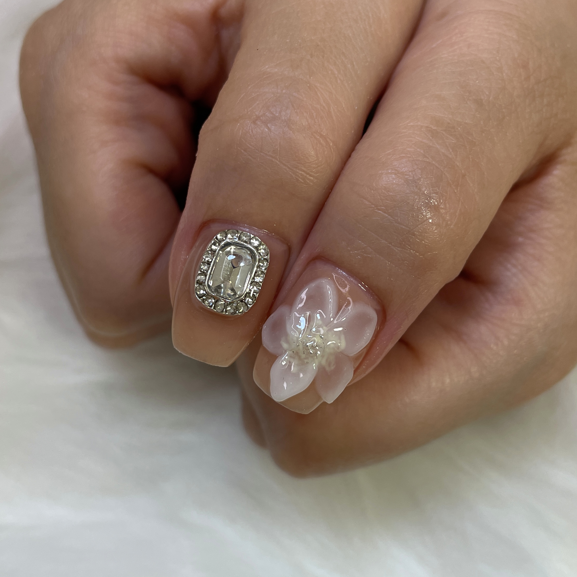 nailsalonHAPPIEST