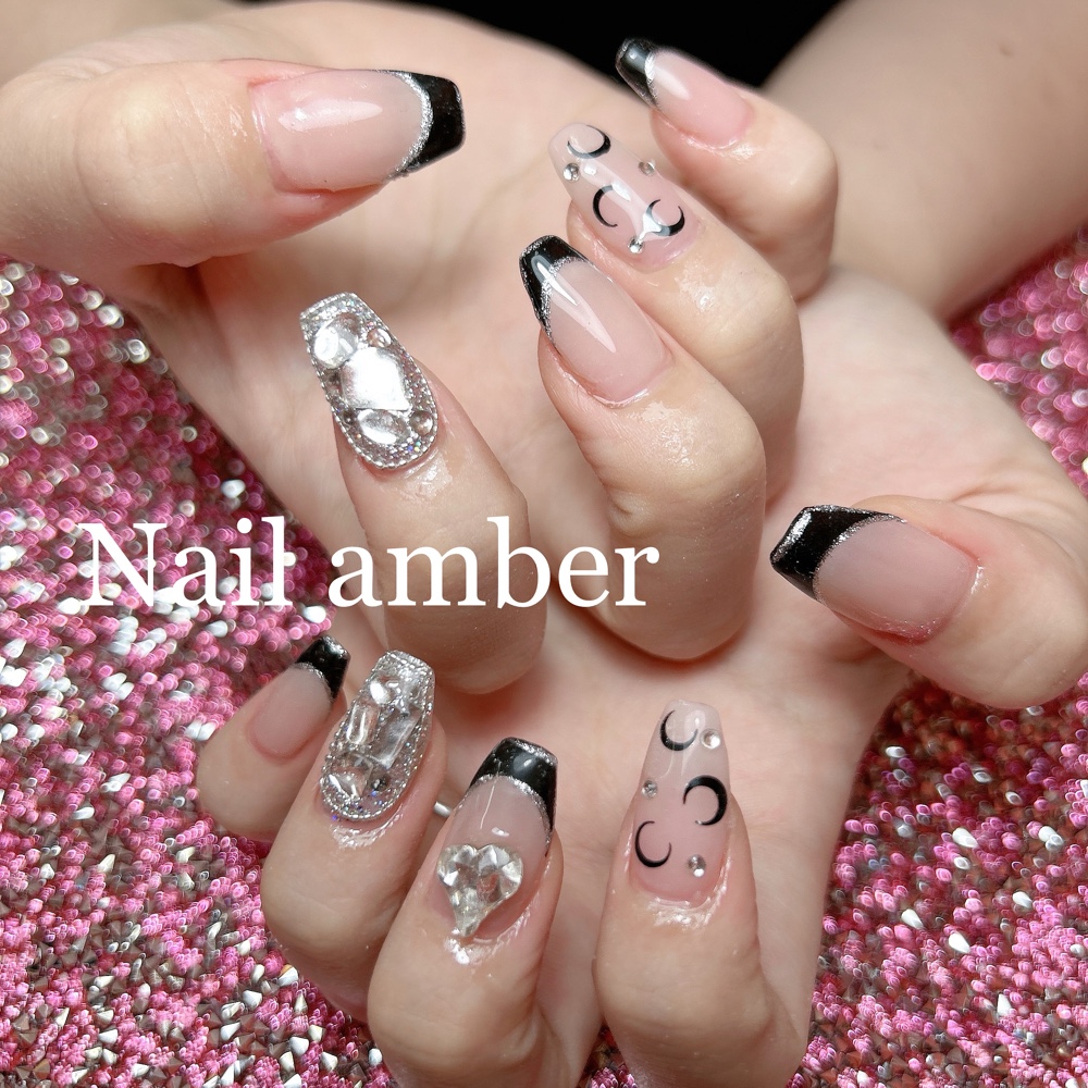 Nail_amber