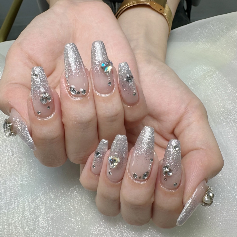 UM_NailSALON