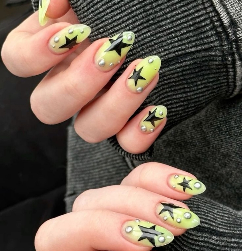 HerNails2