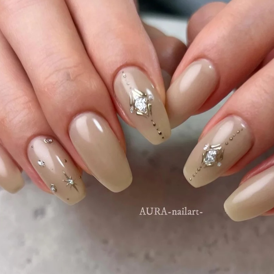 AURA_nailart