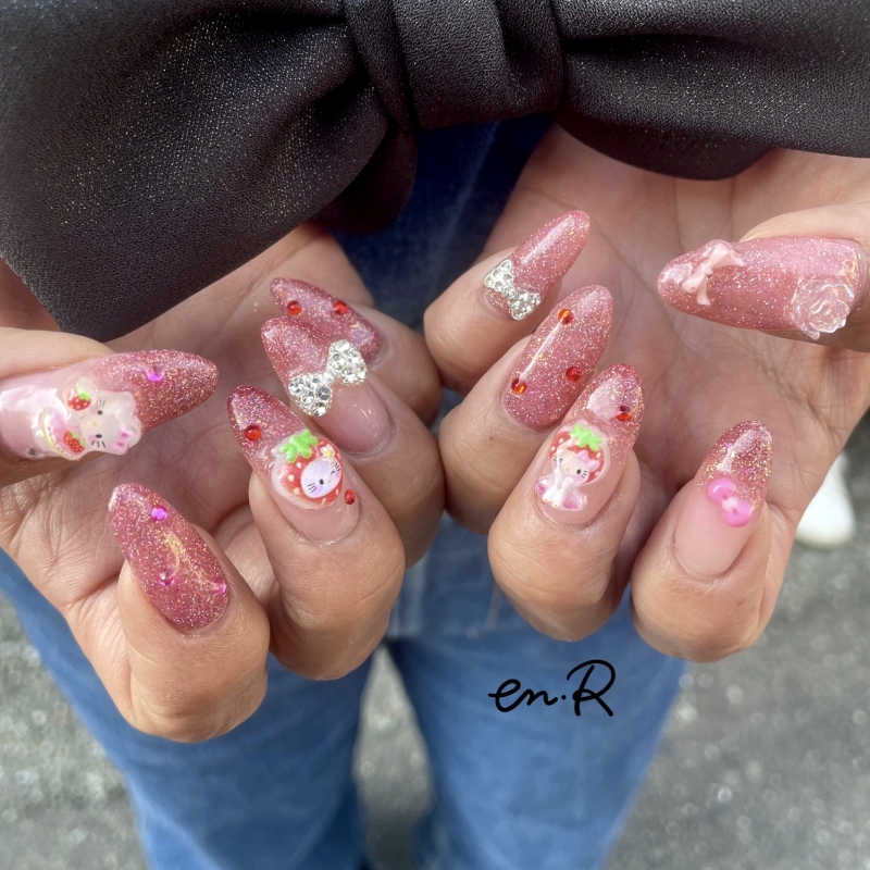 en.R_nail_anko