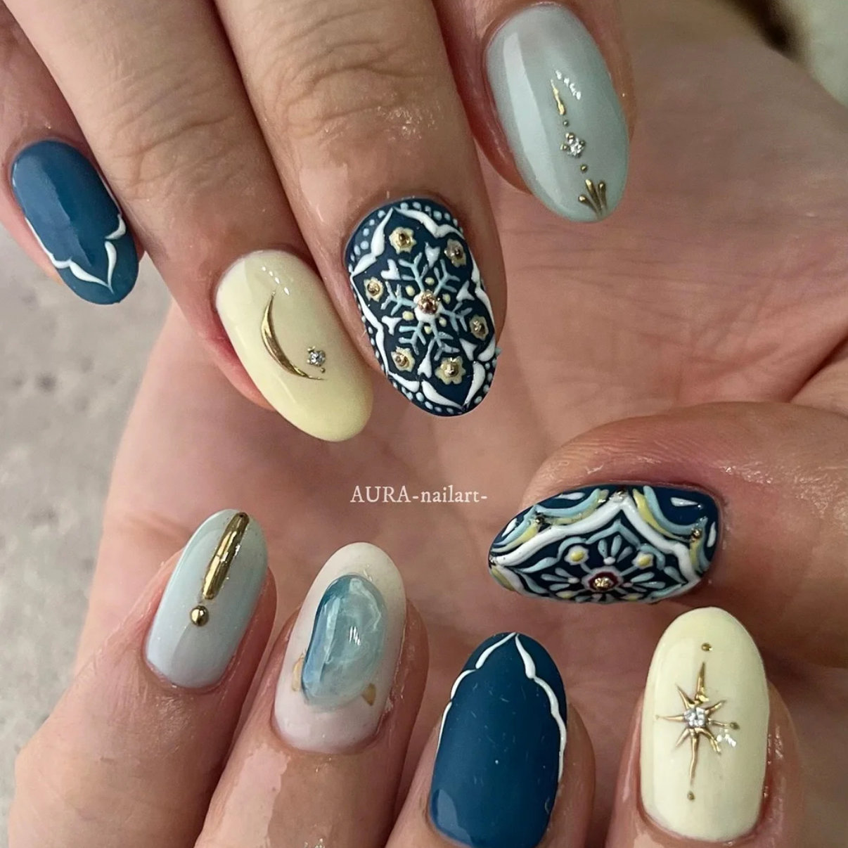 AURA_nailart