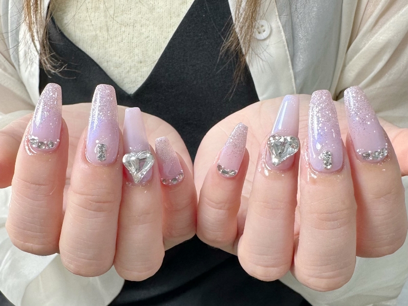 UM_NailSALON