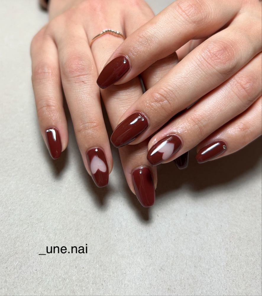 _une.nail