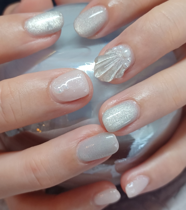 antique.nail