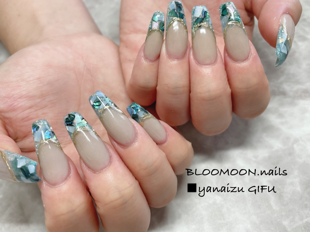 BLOOMOON.nails