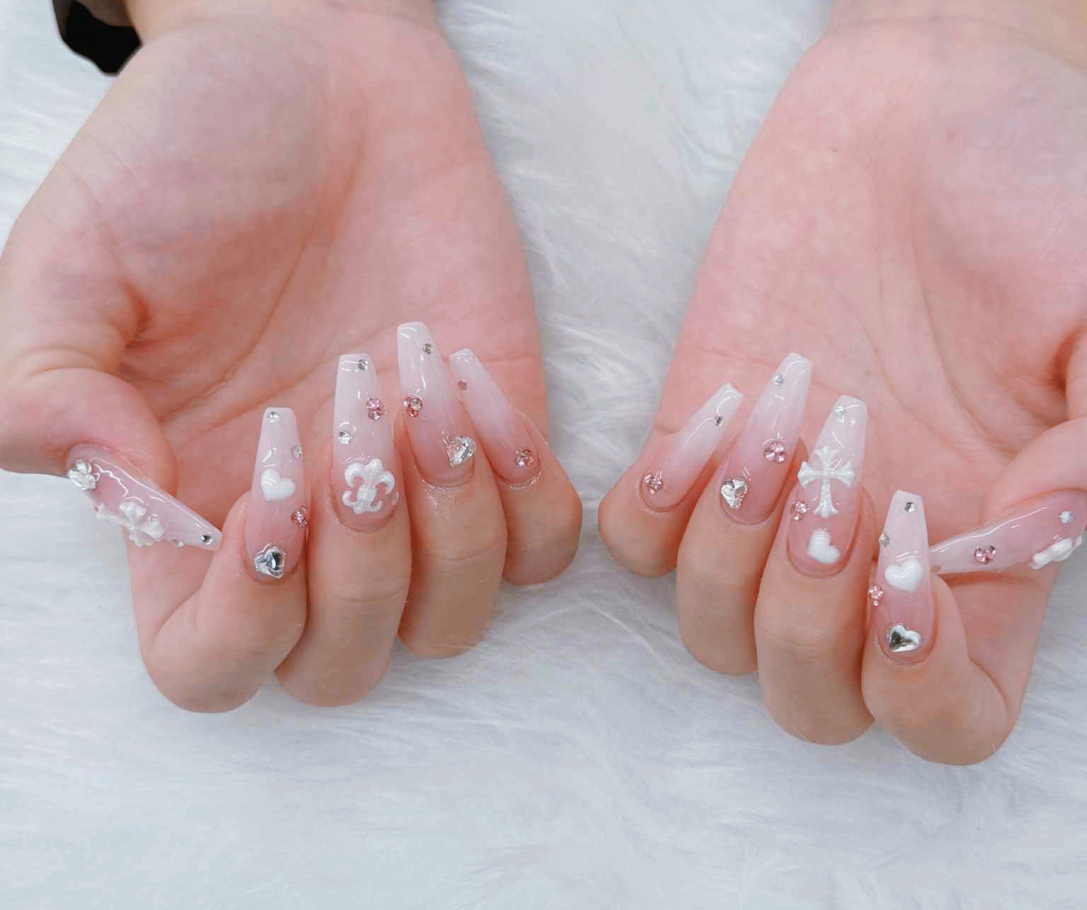 Luxe_nails