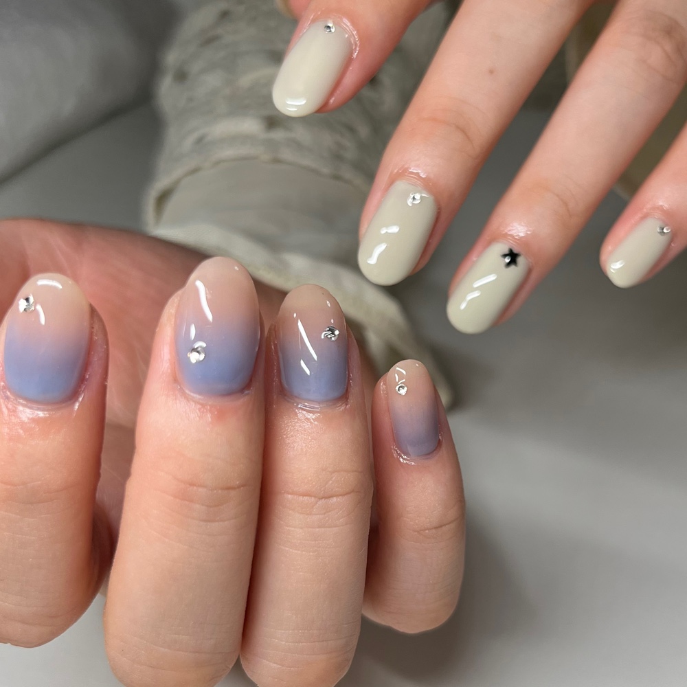 Aura.nail