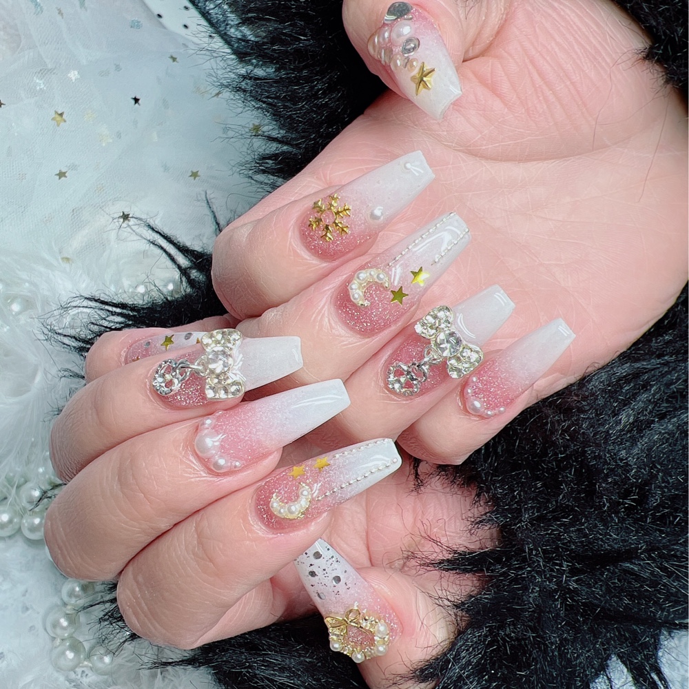 Kira.nail