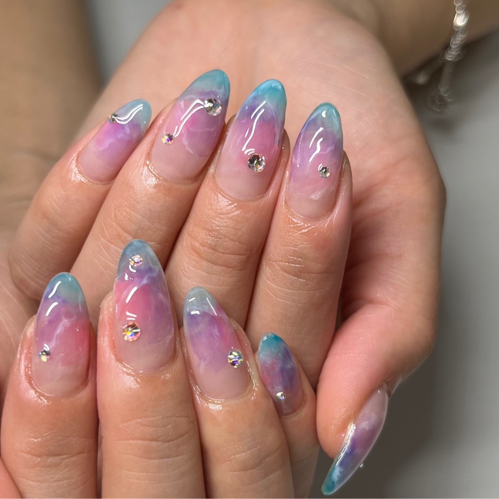 Aura.nail