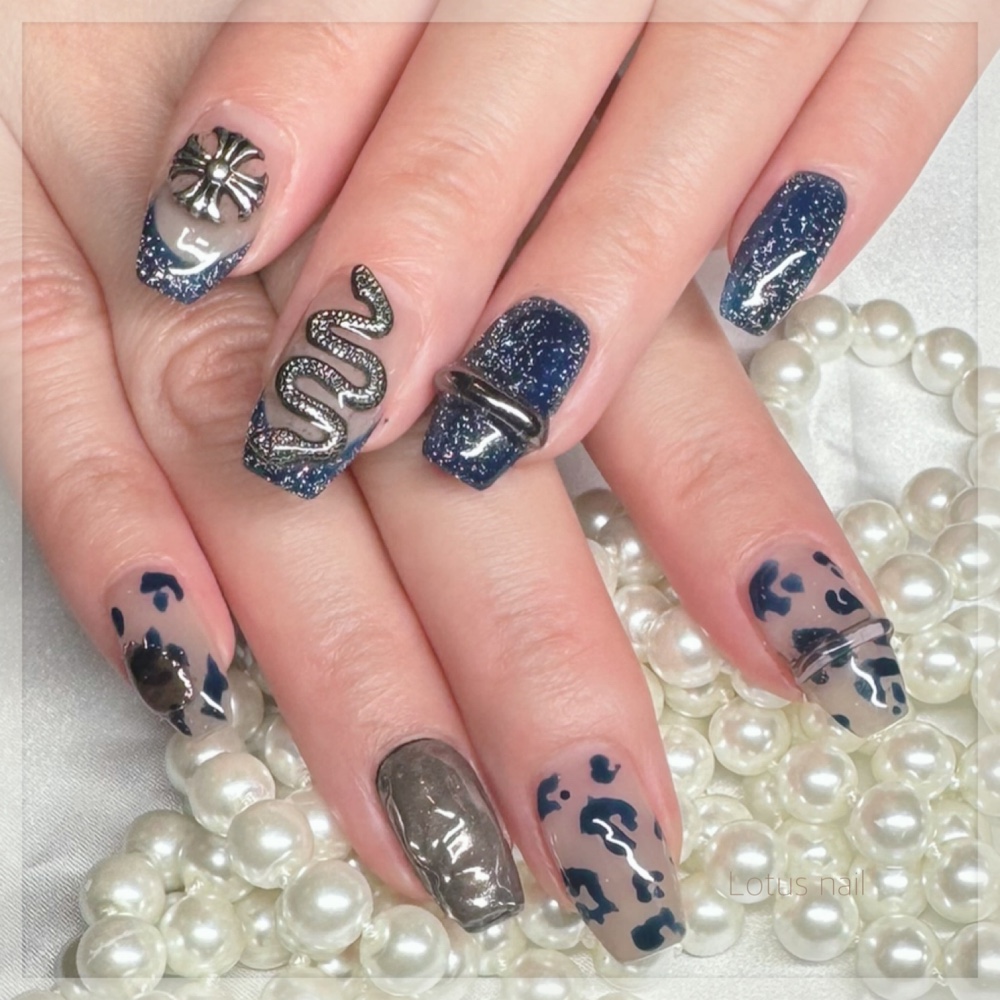 Lotus_Nail