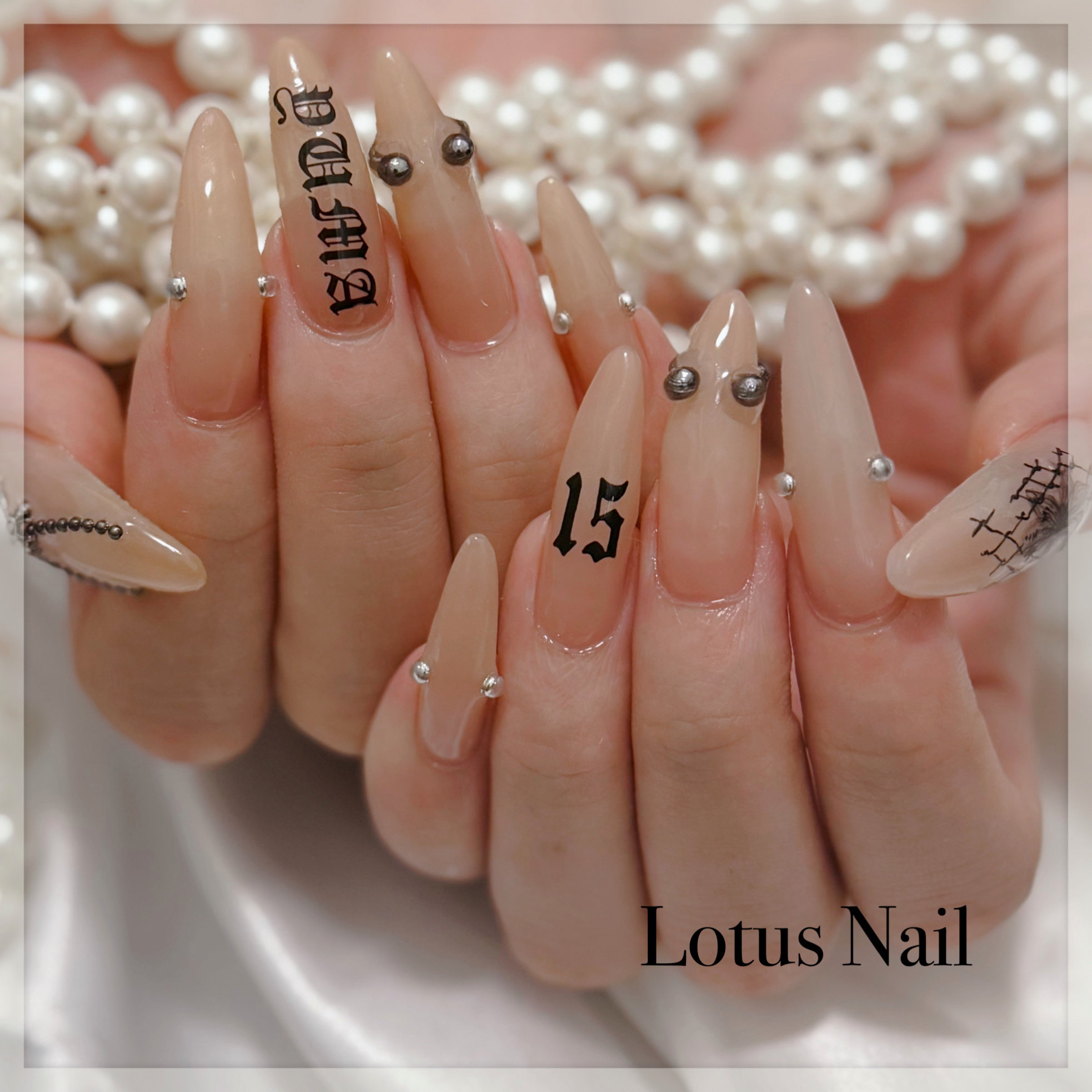 Lotus_Nail