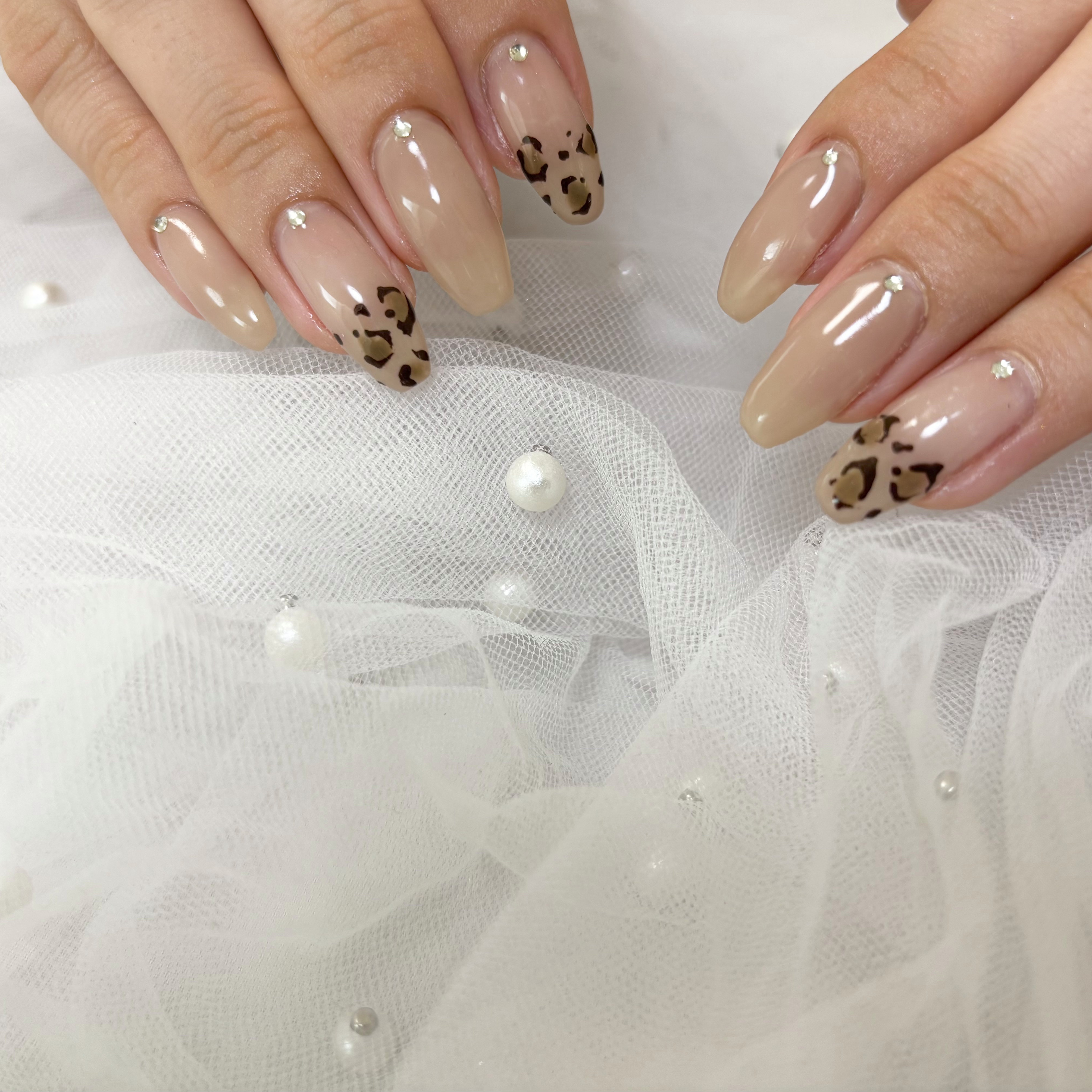y.nail.i