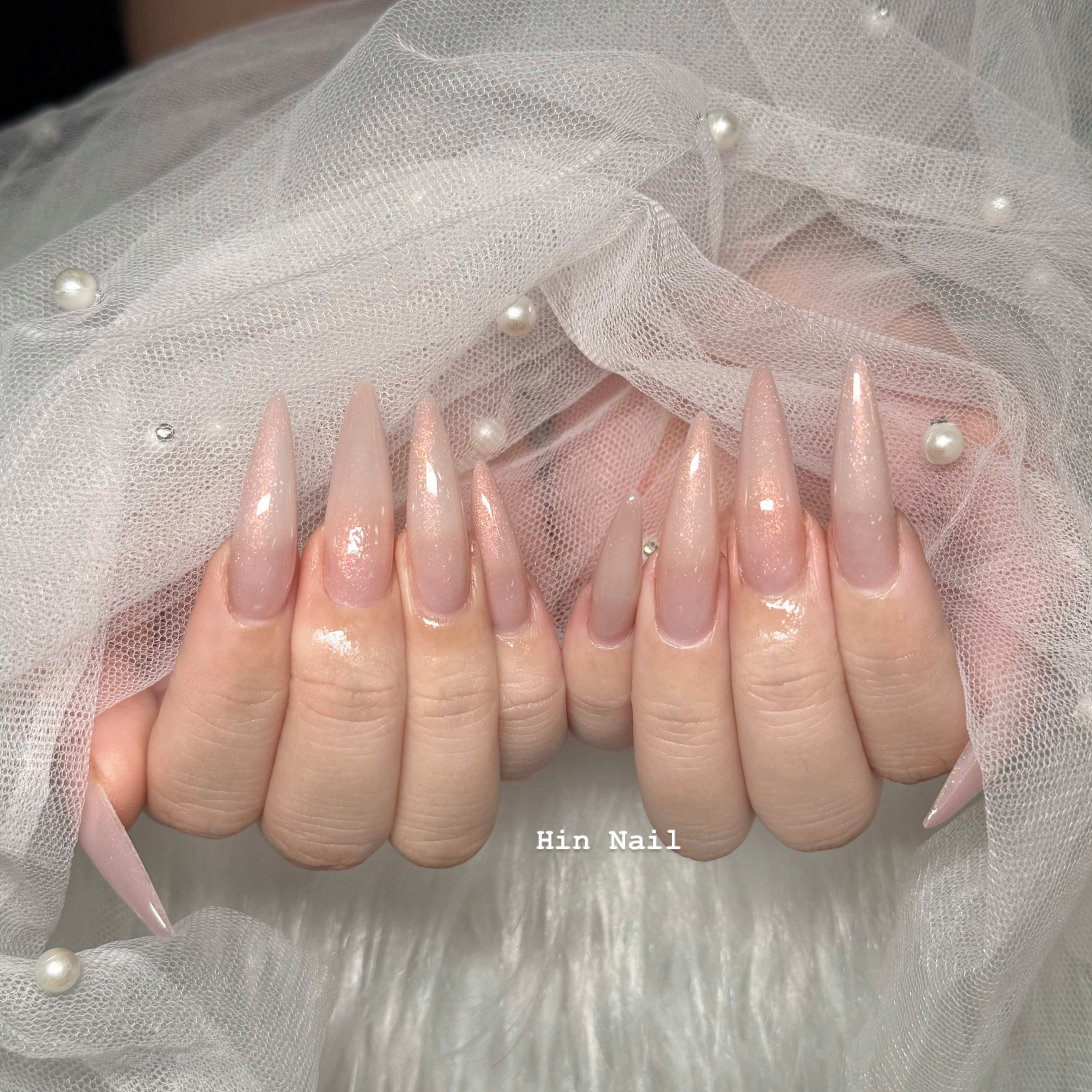 Hin_Nail