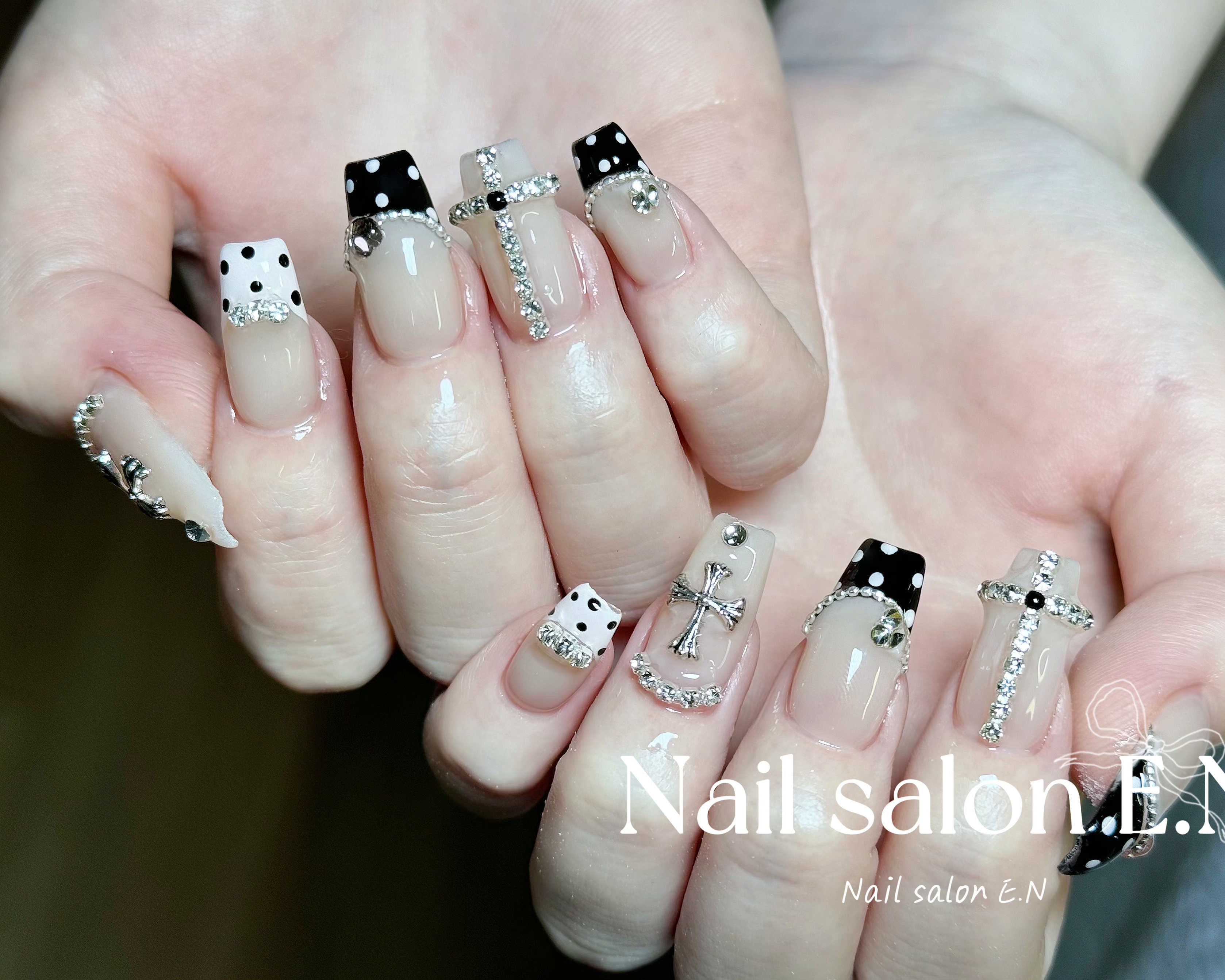 NailsalonE.N