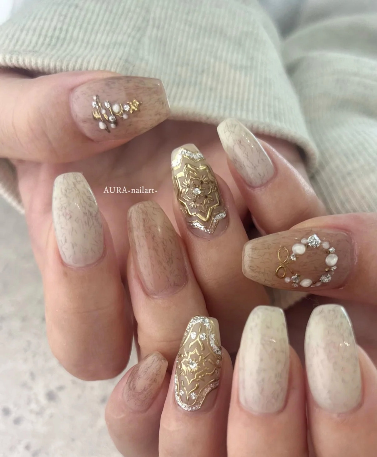 AURA_nailart