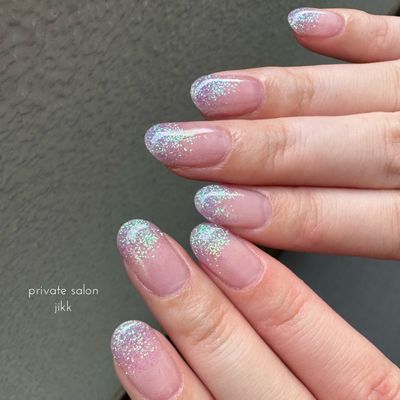 ラメグラデーション🕊️【オフ代別途】お爪に優しい𝙥𝙖𝙧𝙖 𝙜𝙚𝙡 使用