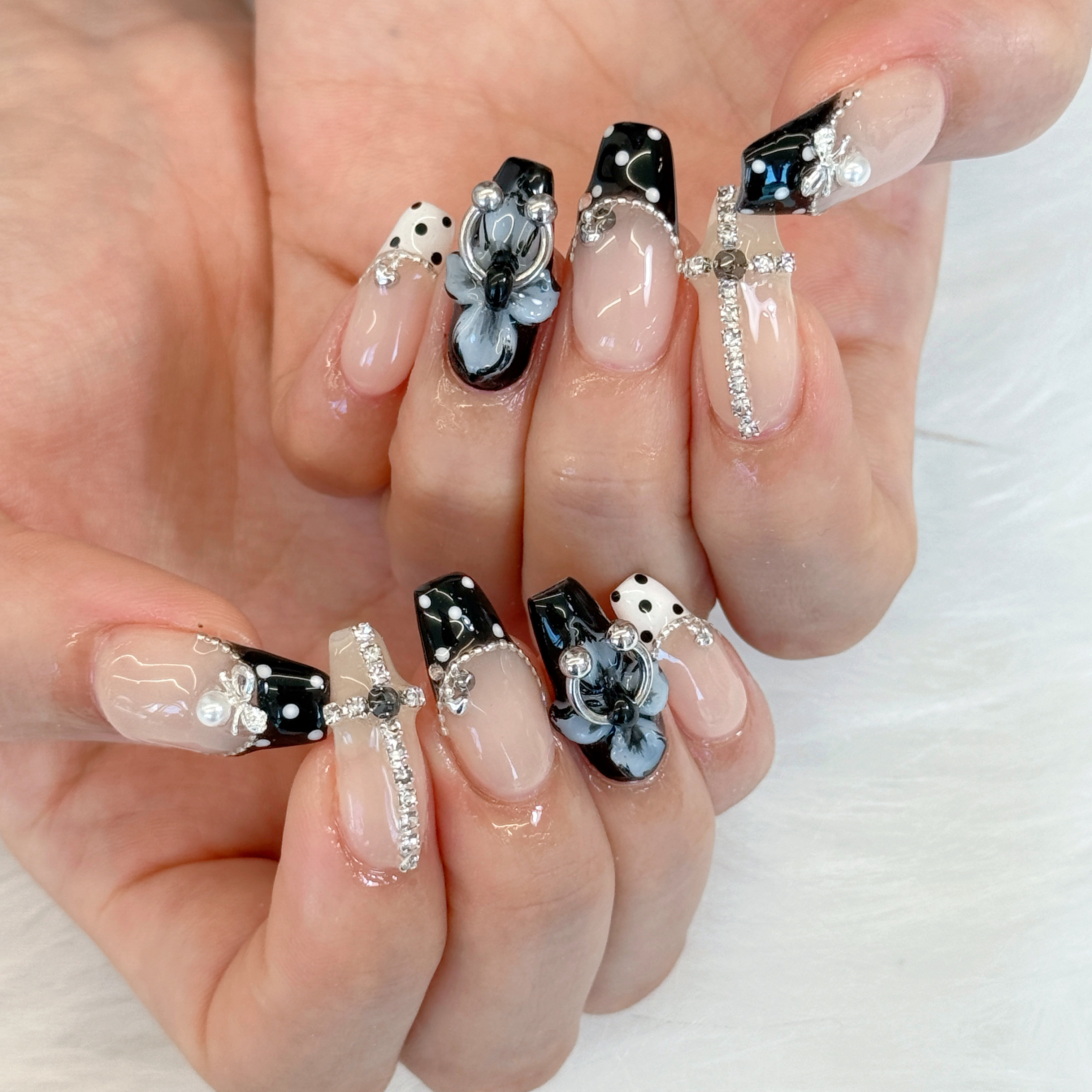 Luxe_nails