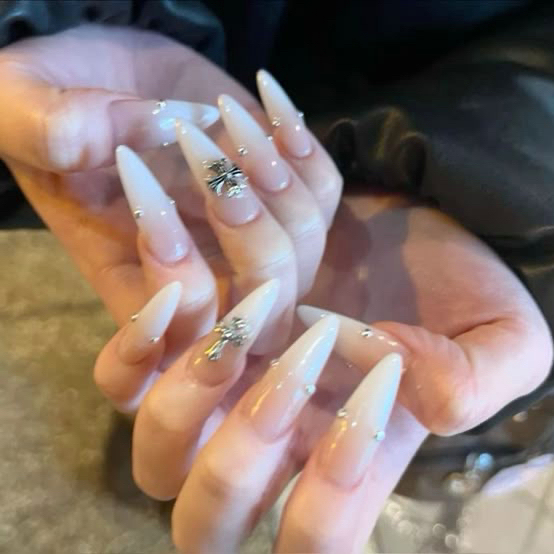 Queen_Nail_yuki