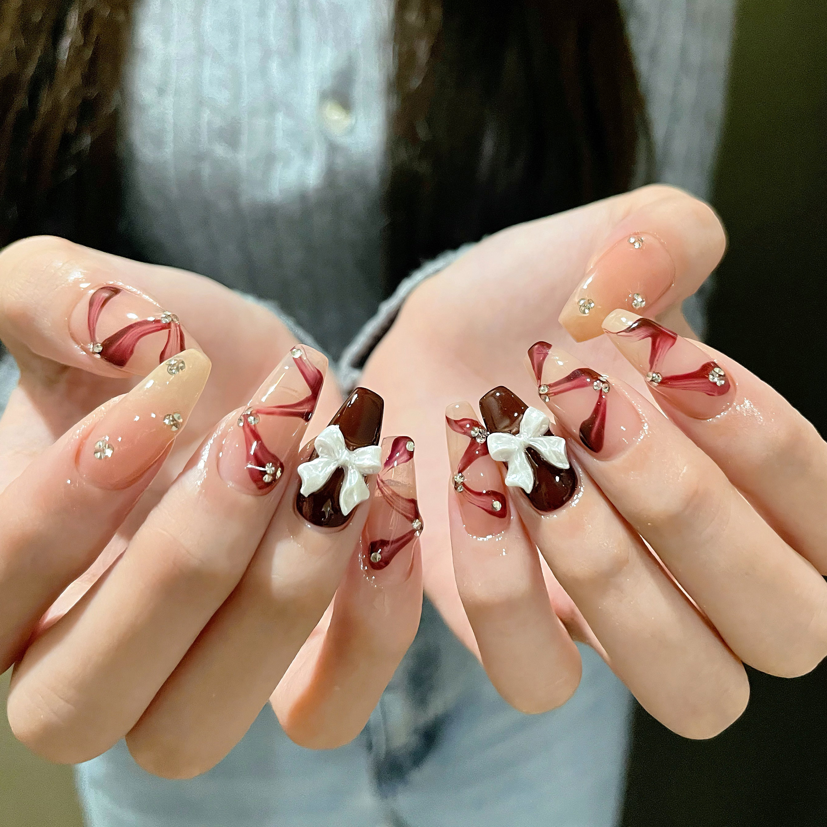 OPELIA__NAIL_