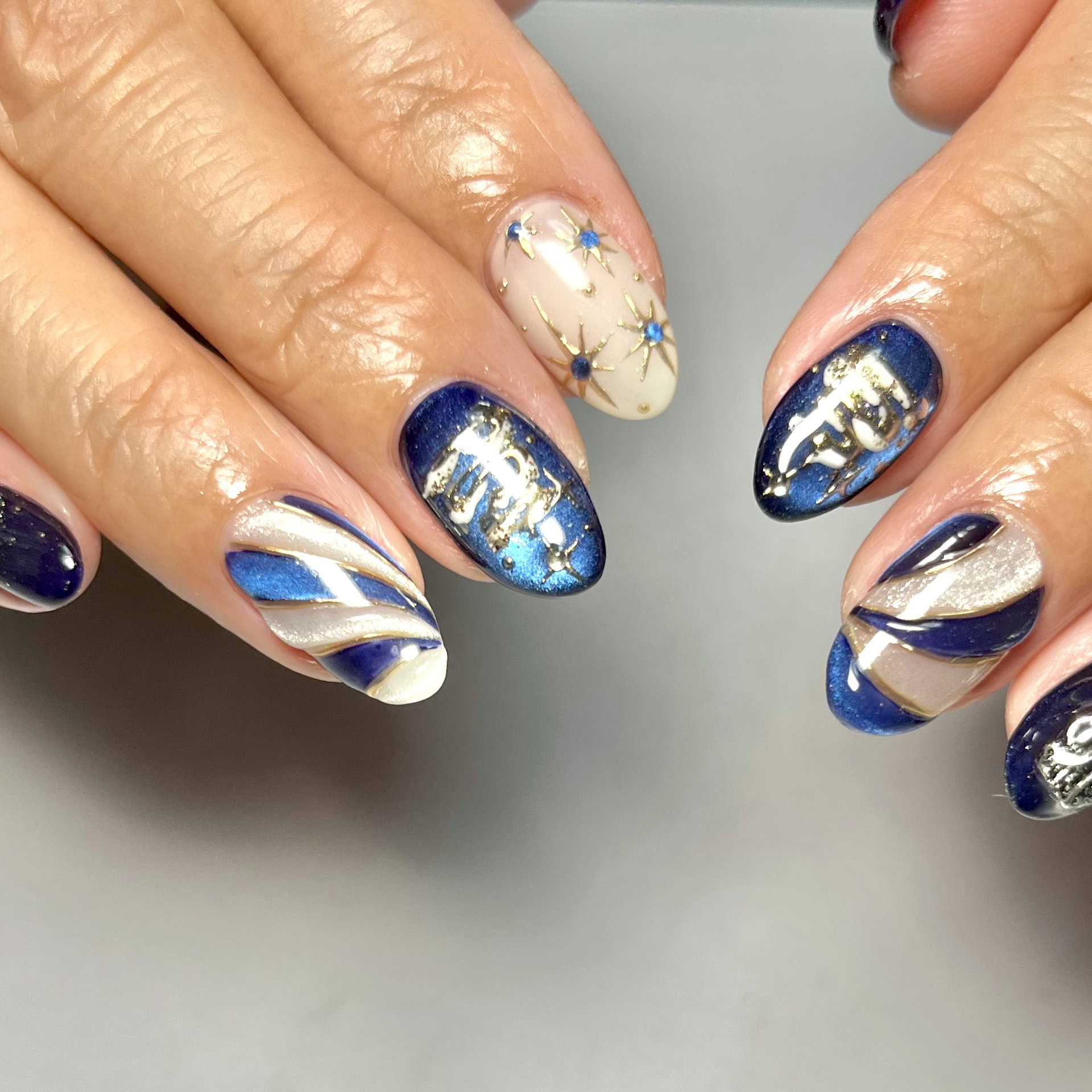 NailSalon_Amulet