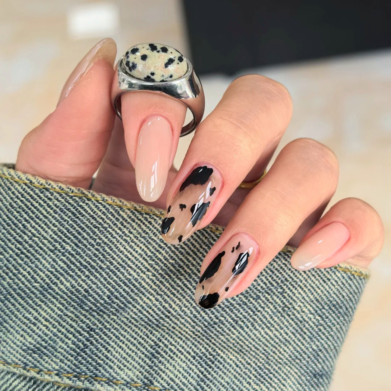 S________nail