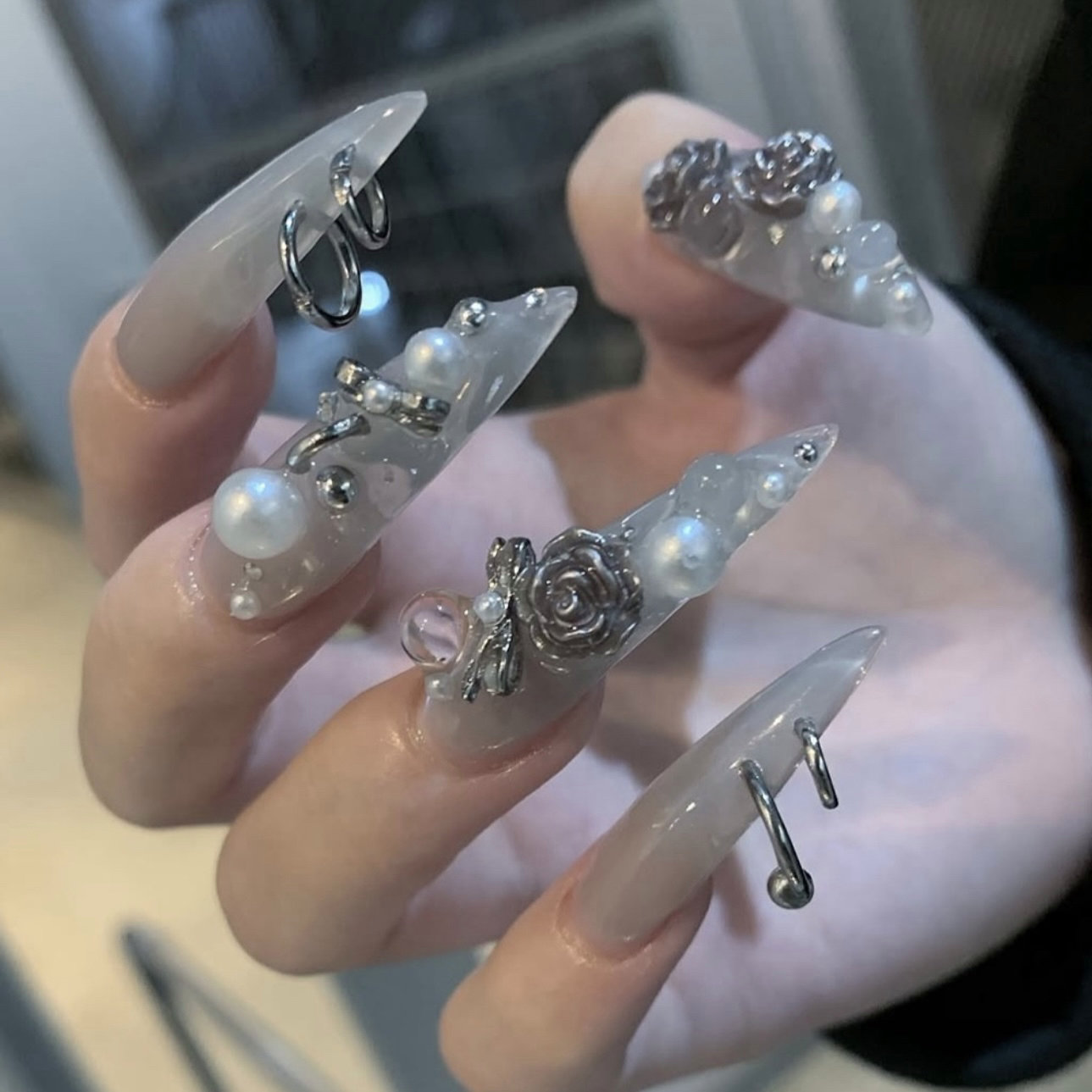ain.nail