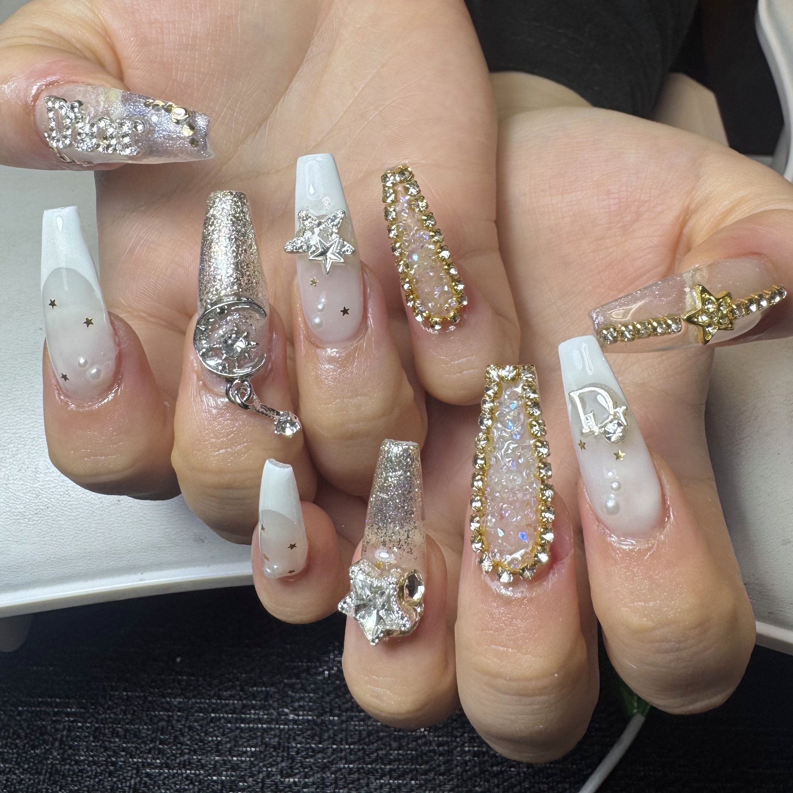 ain.nail