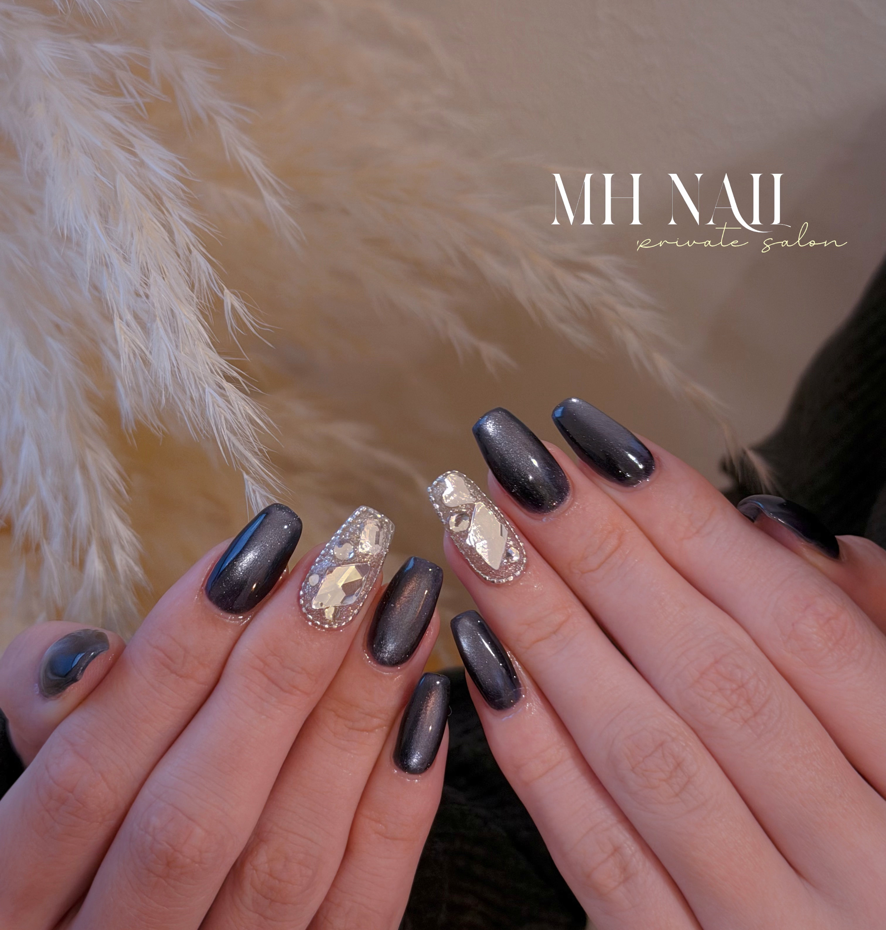 MH_Nail