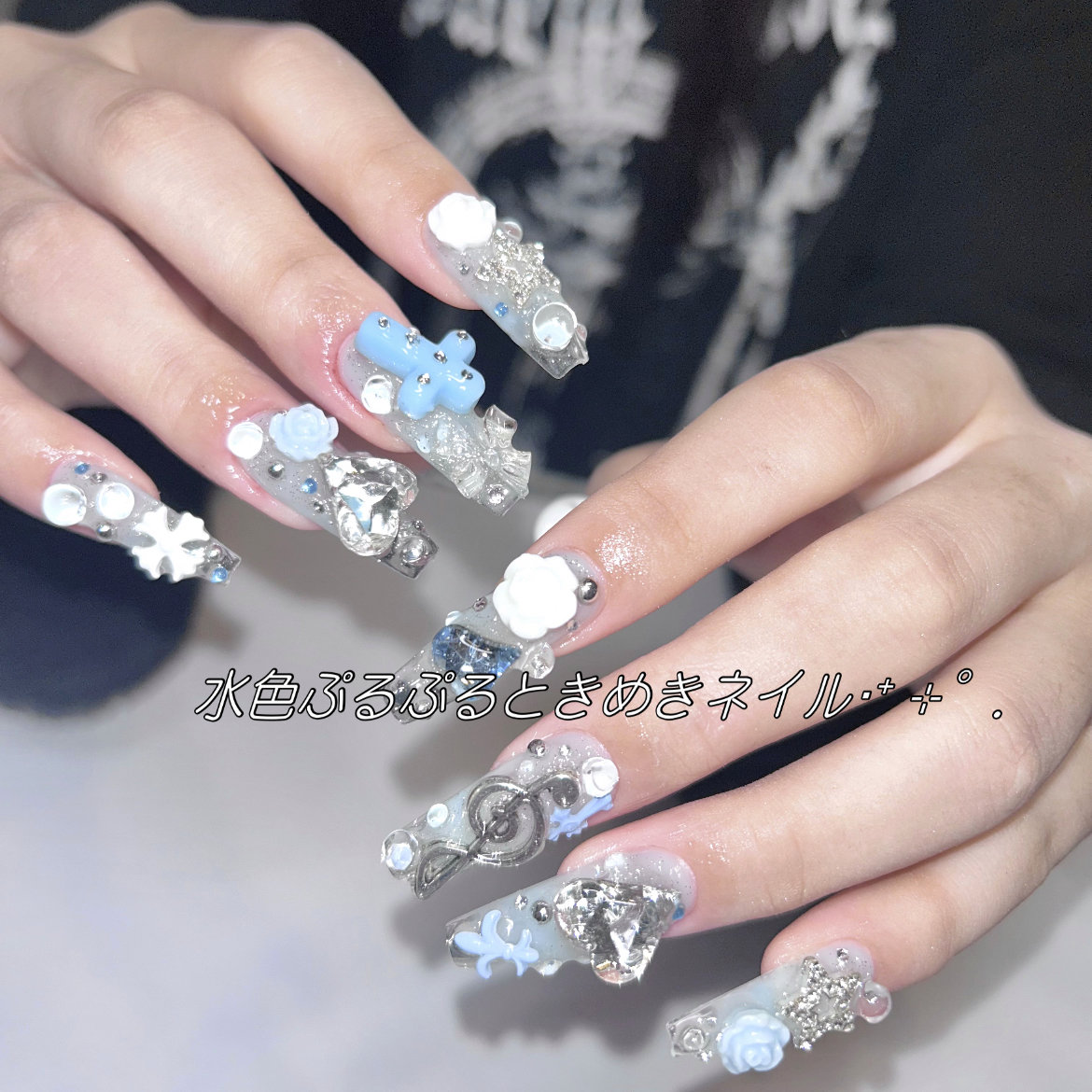 LOVEBOMBNAILS