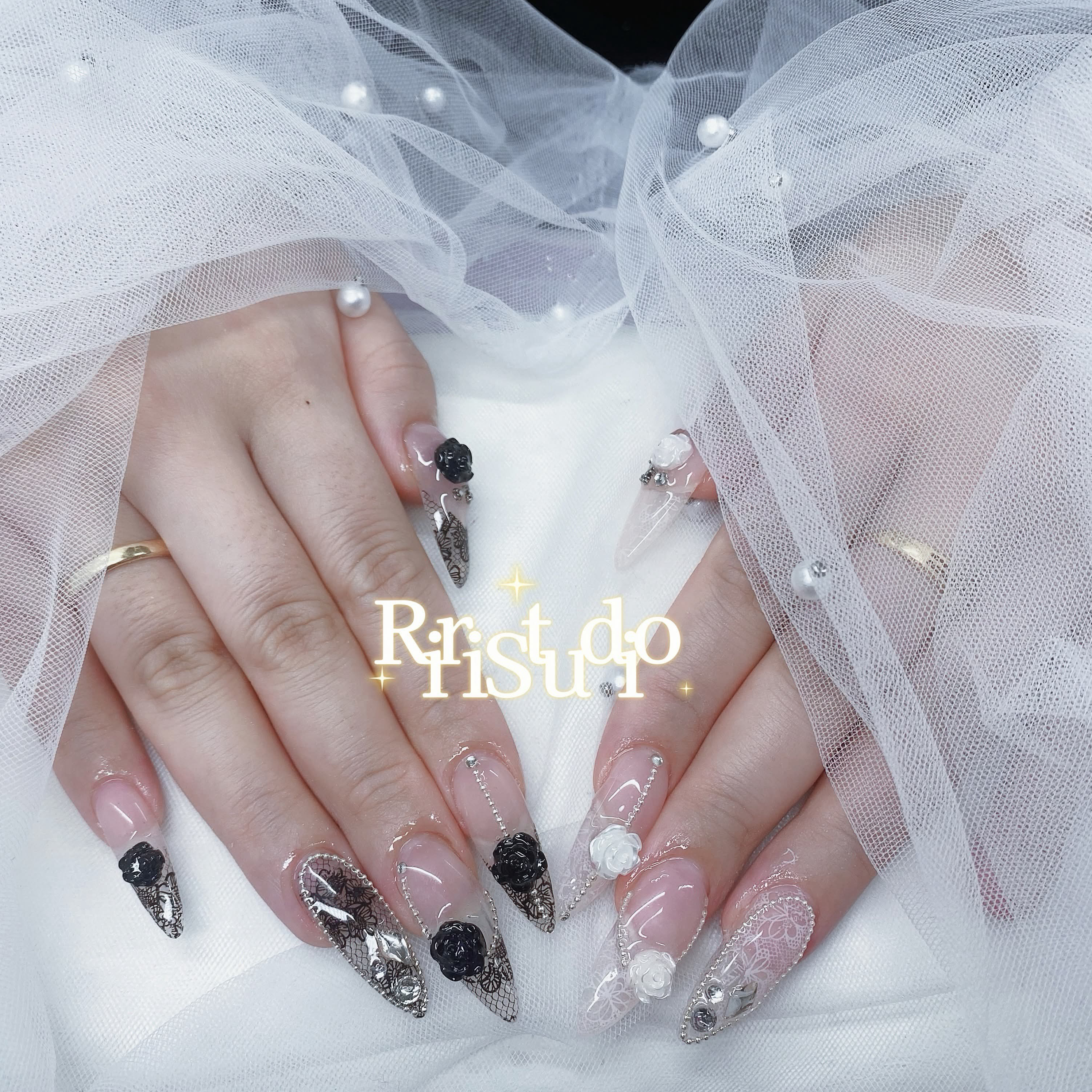 R.NailStudio