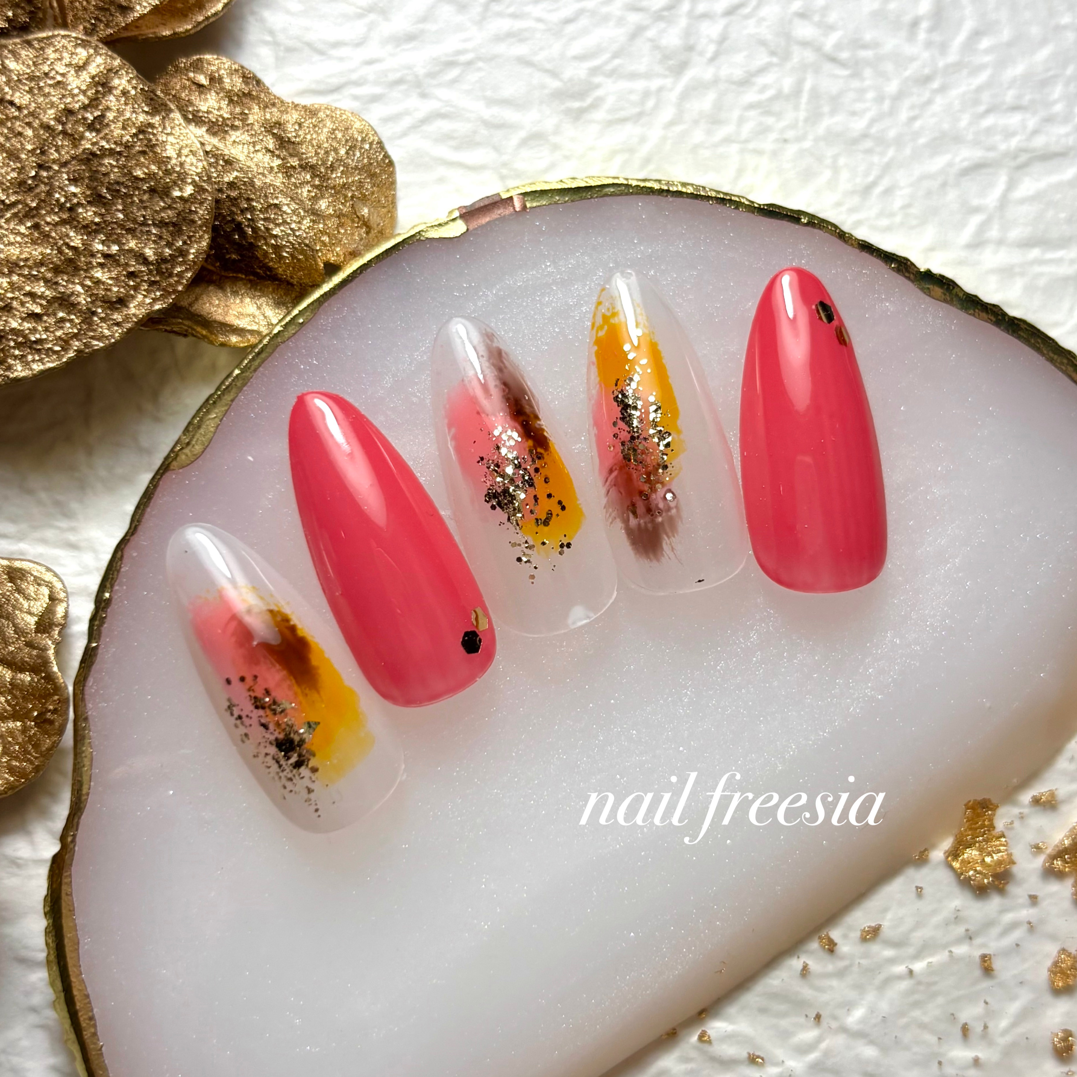 nail_freesia