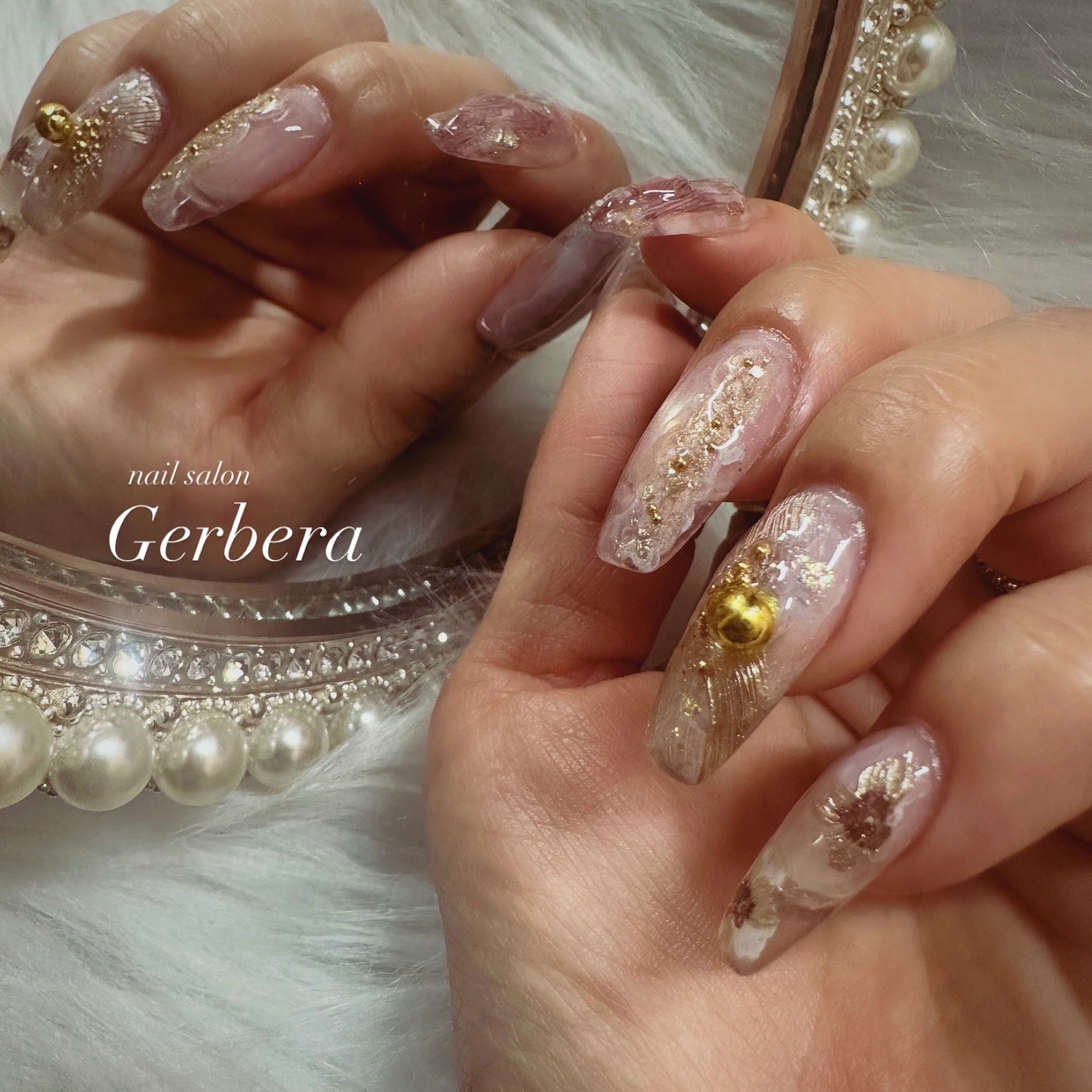 nail_gerbera