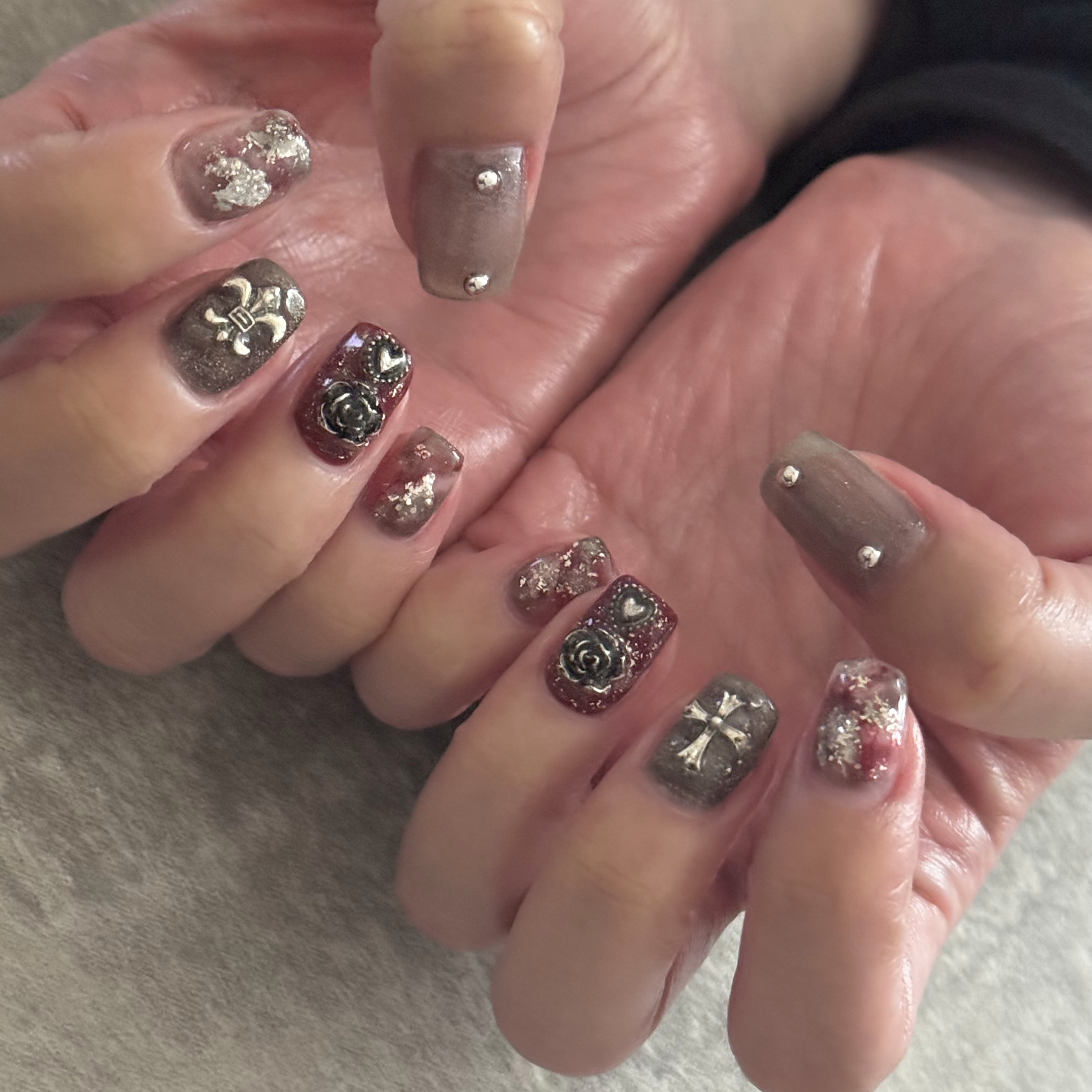 MIU_nail