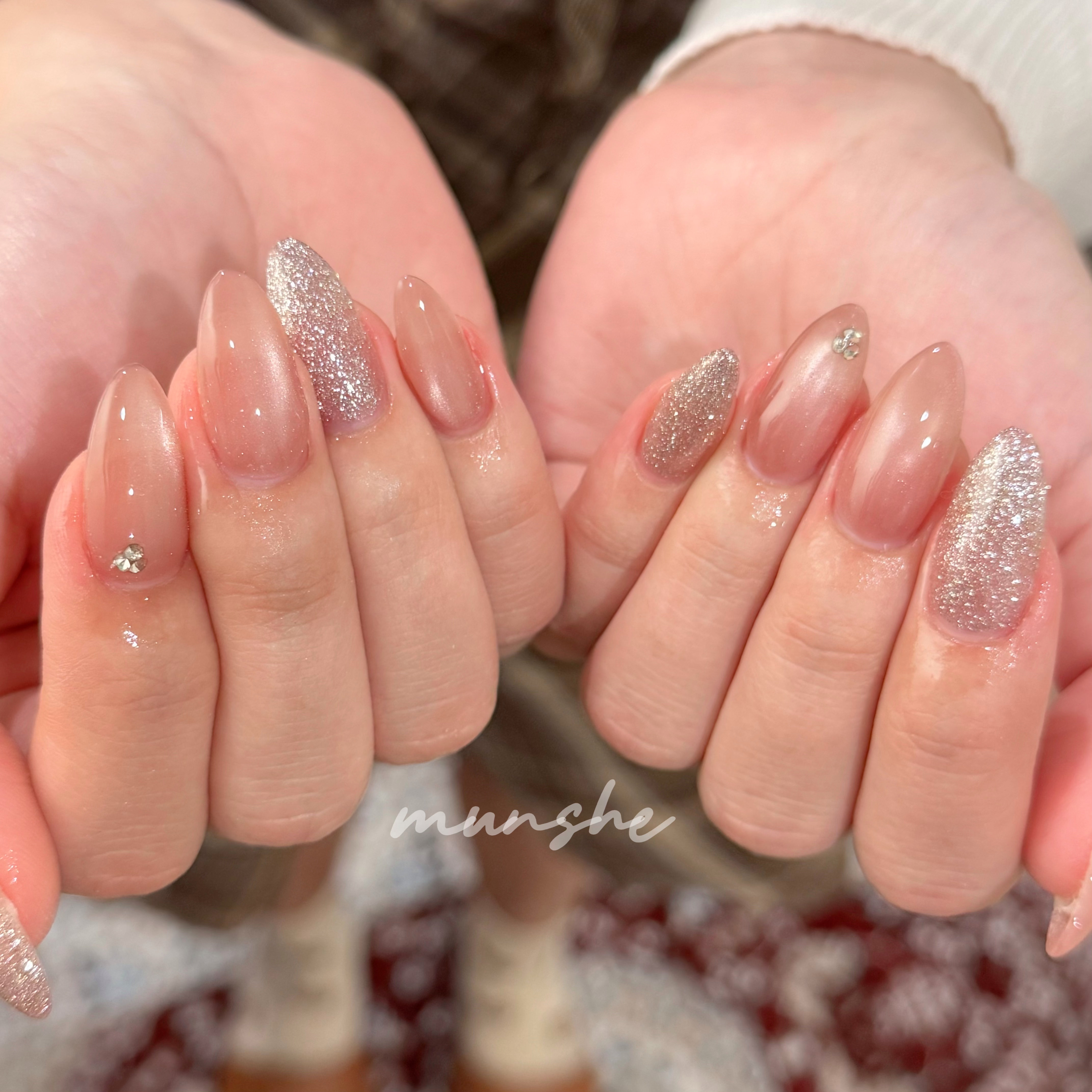 munshe_nails