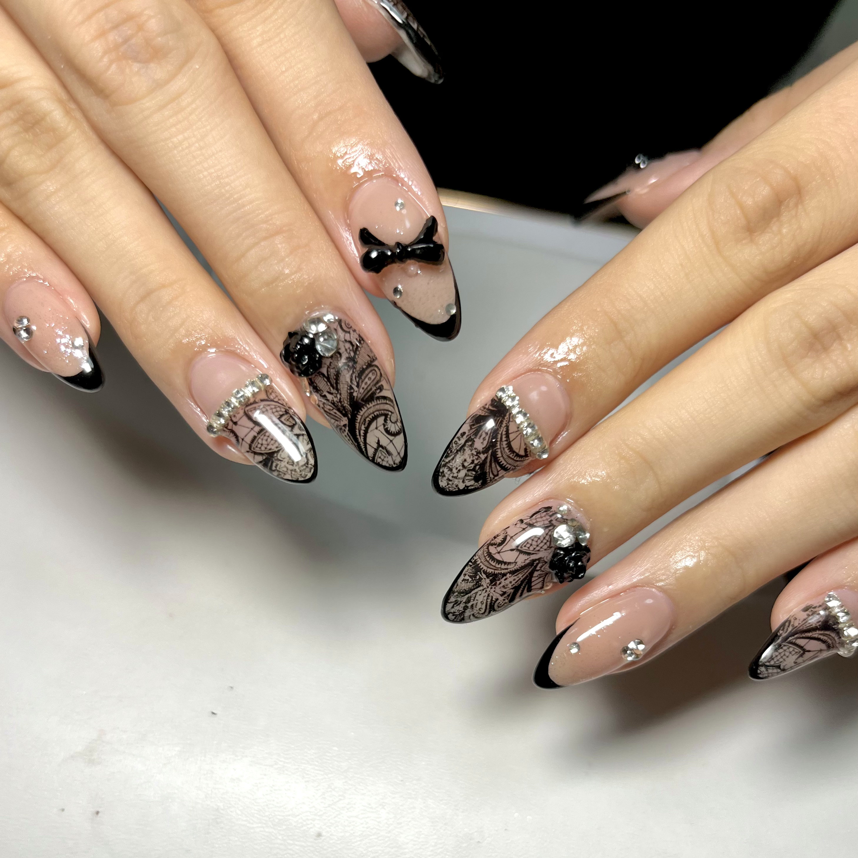 NailSalon_Amulet