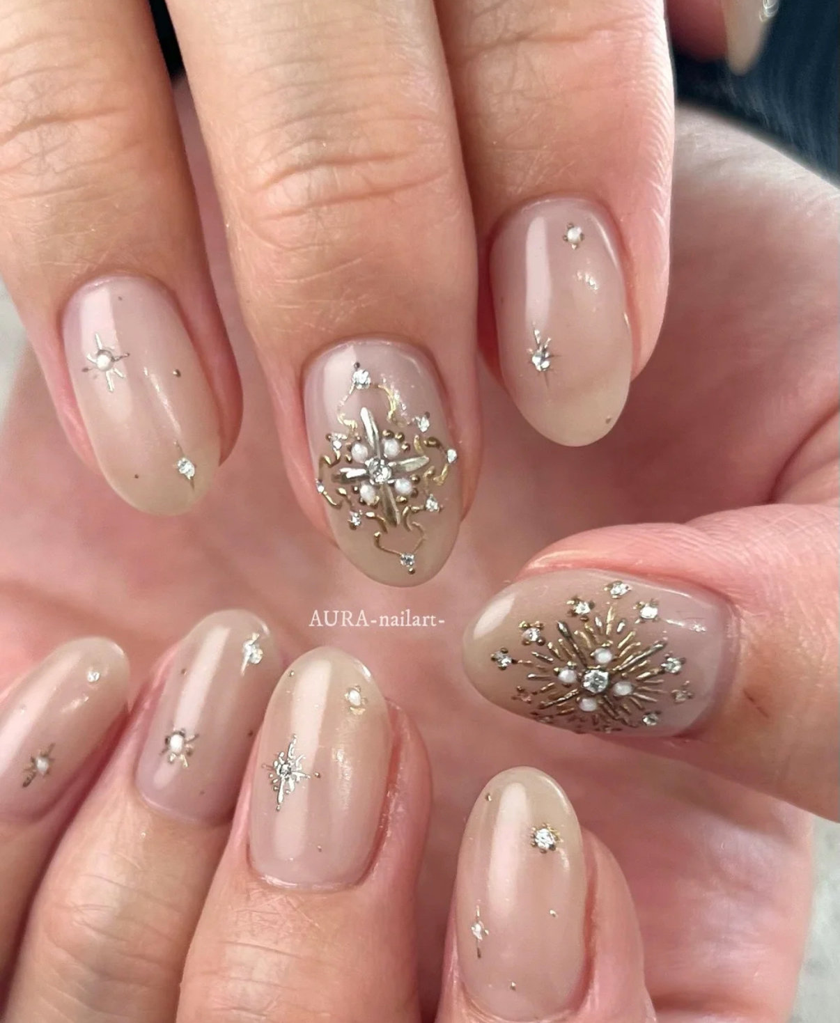 AURA_nailart