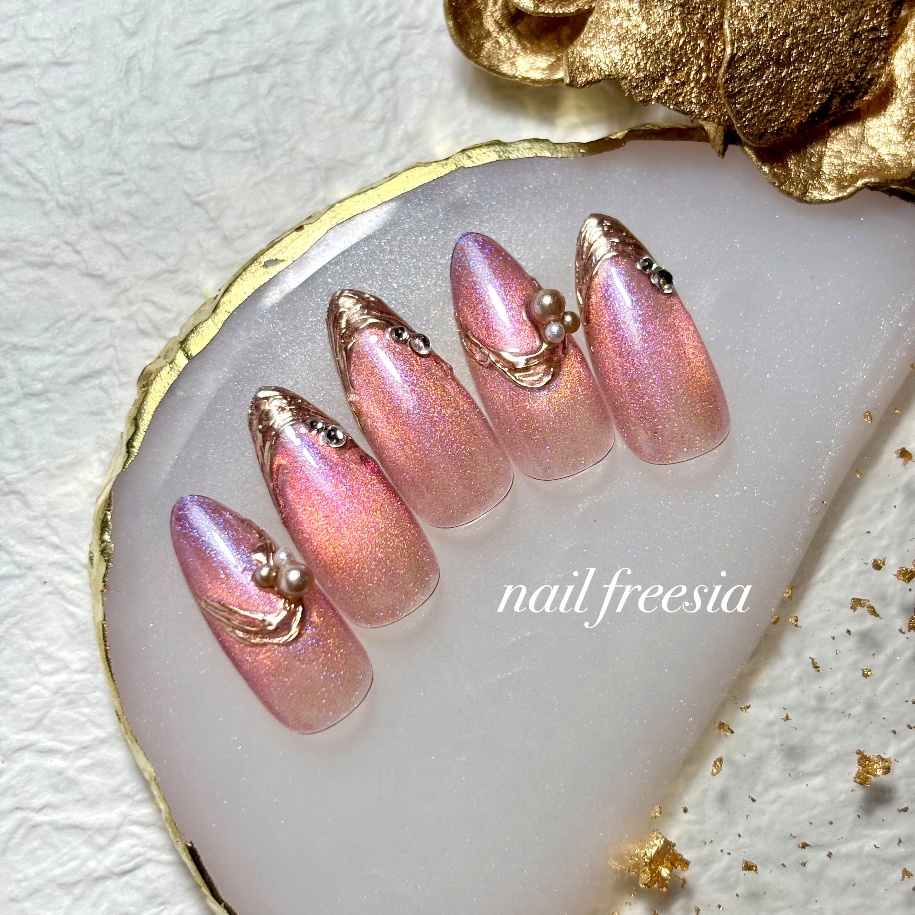nail_freesia