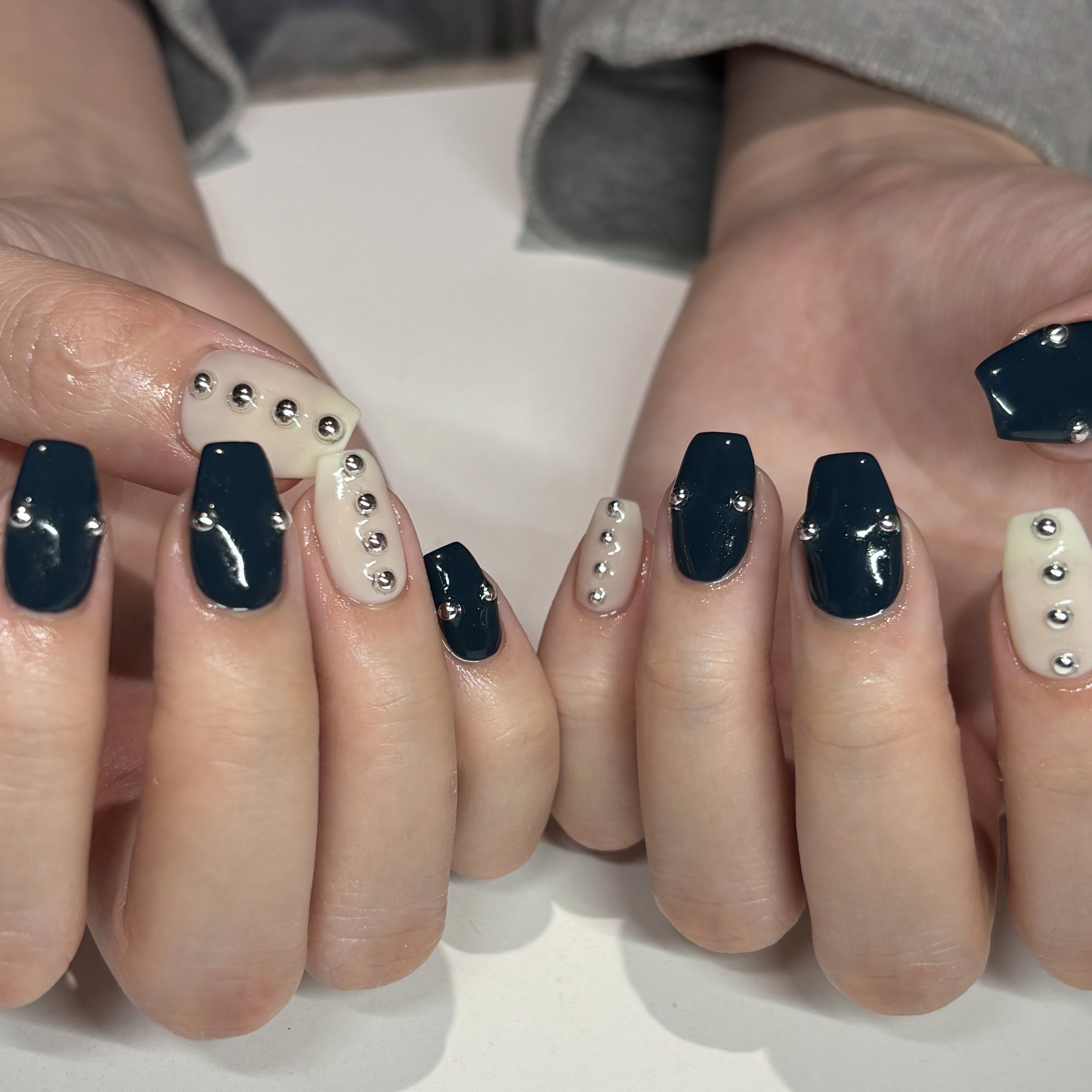 rei_s2_nail
