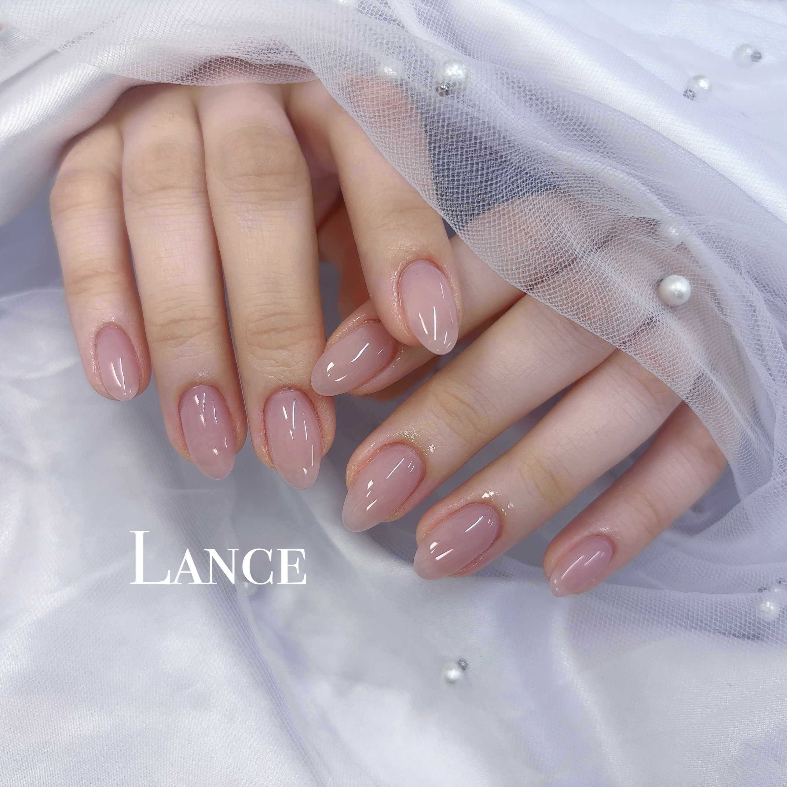 Lance.nail