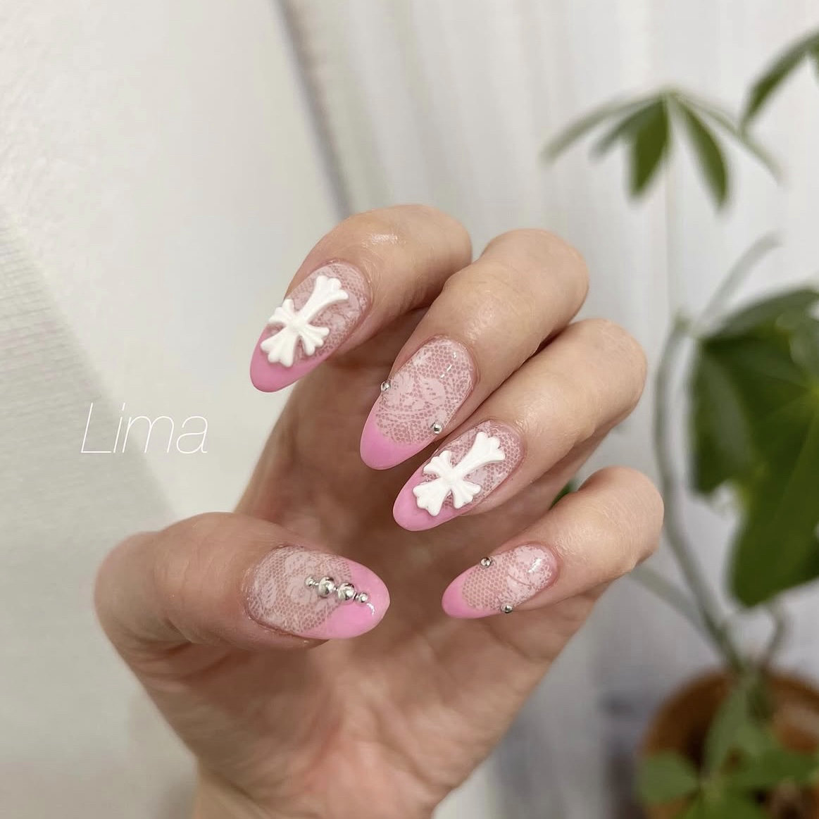 Lima__nail