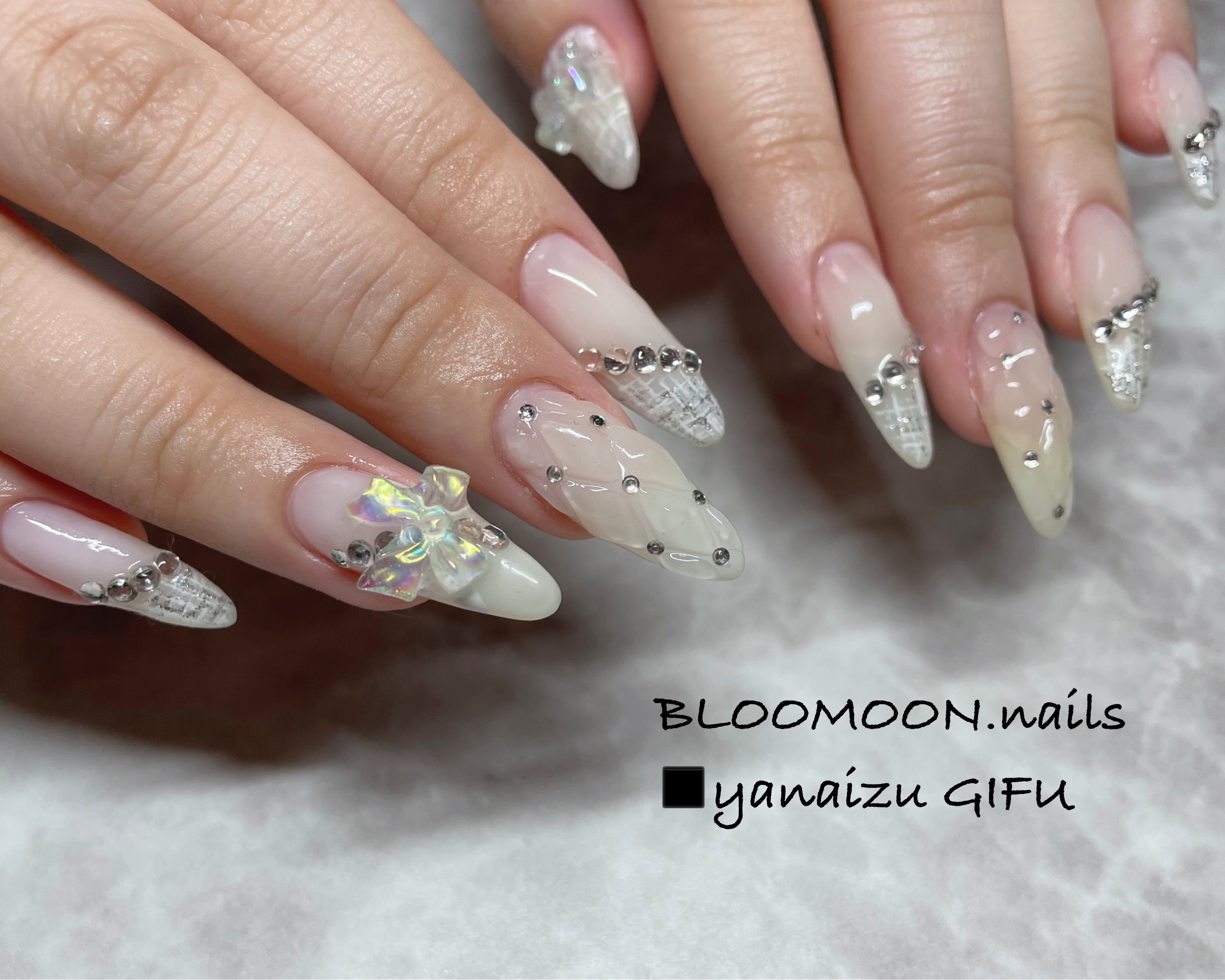 BLOOMOON.nails