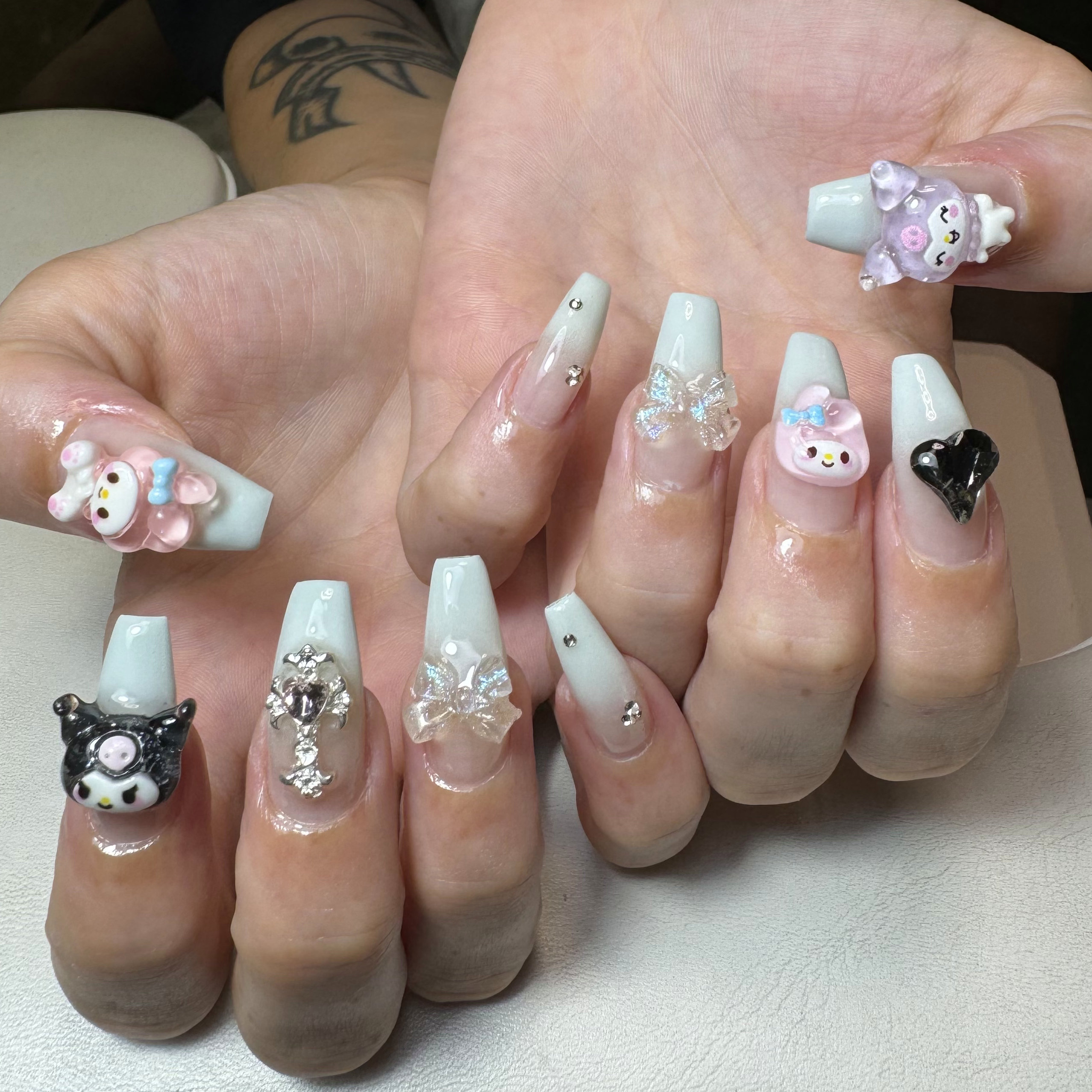 ain.nail