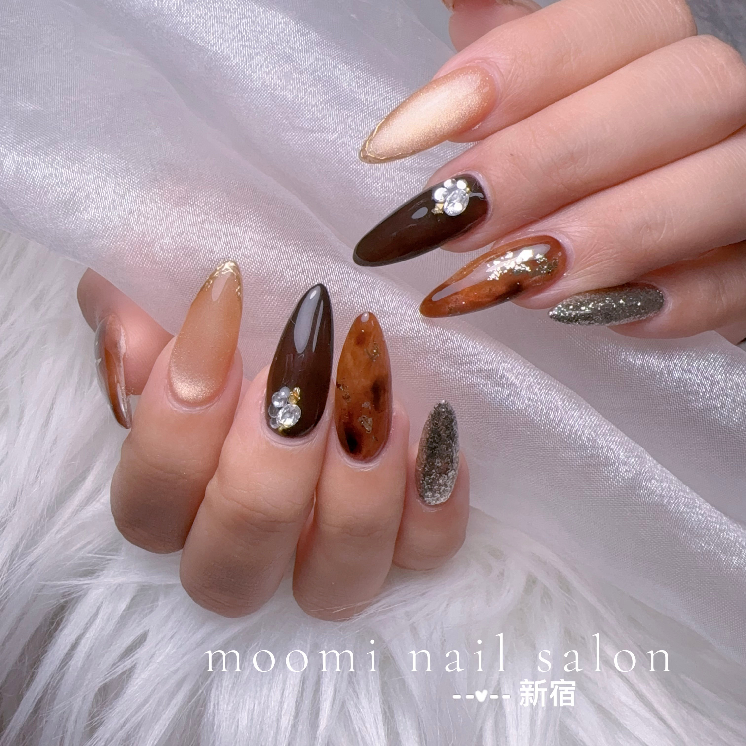 Moomi.nailsalon