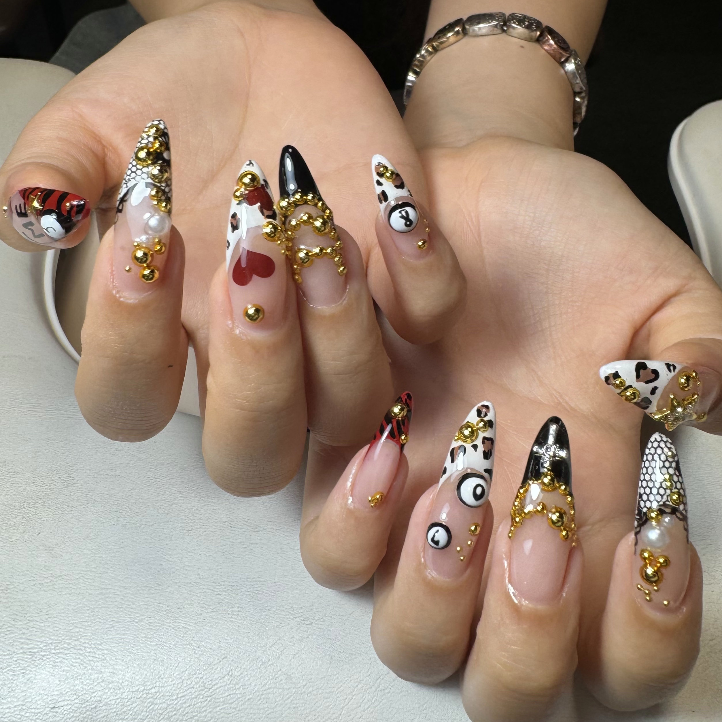 ain.nail